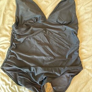 Old Navy Black Women Swim One Piece